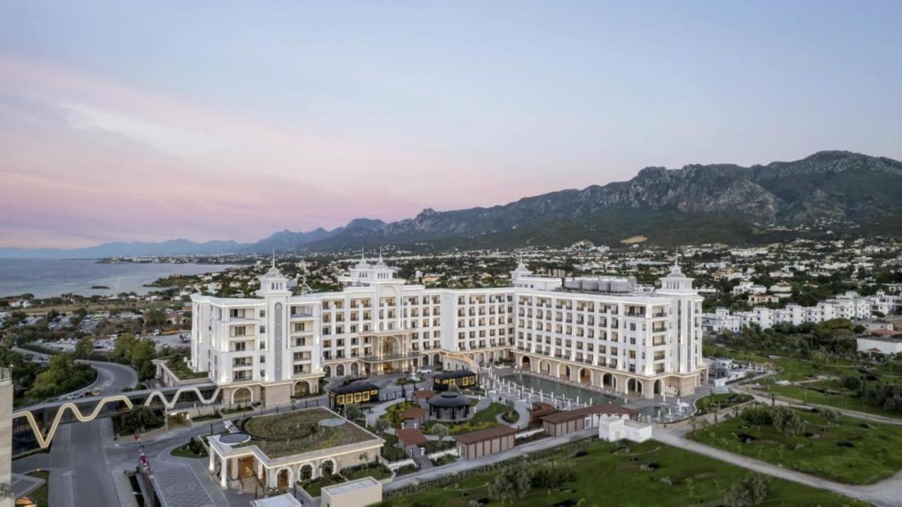 Merit Royal Diamond Hotel & Spa Karavas  エクステリア 写真