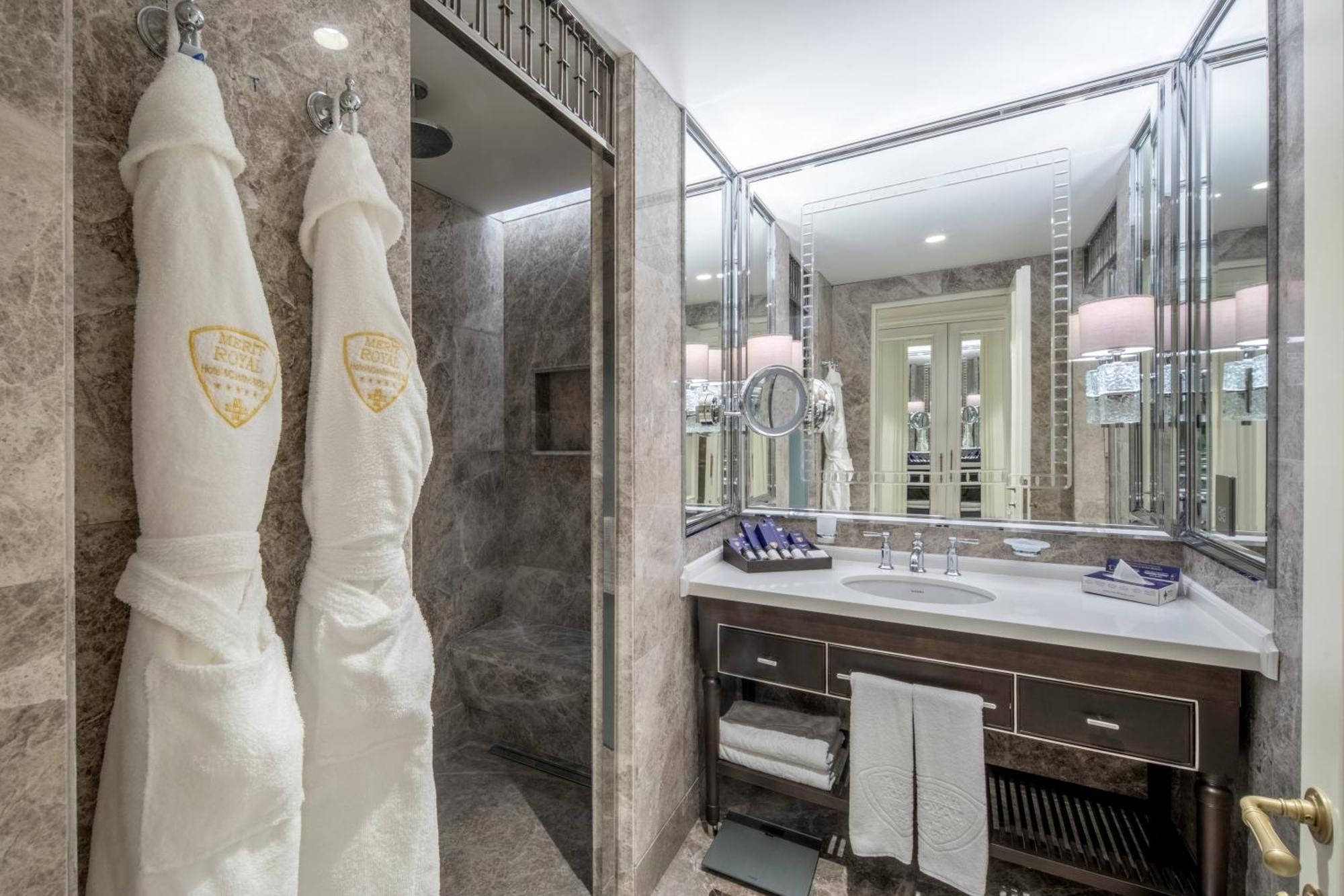 Merit Royal Diamond Hotel & Spa Karavas  エクステリア 写真