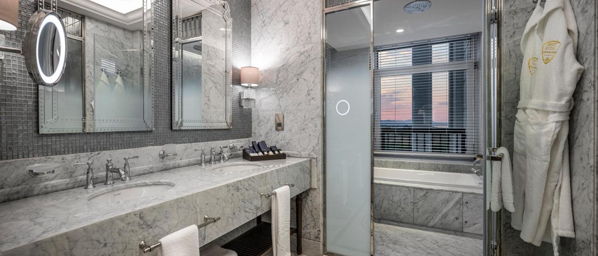 Merit Royal Diamond Hotel & Spa Karavas  エクステリア 写真
